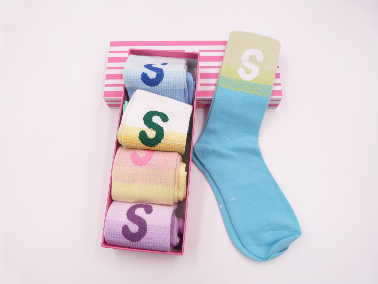 5 Pairs Of Socks With Gift Box